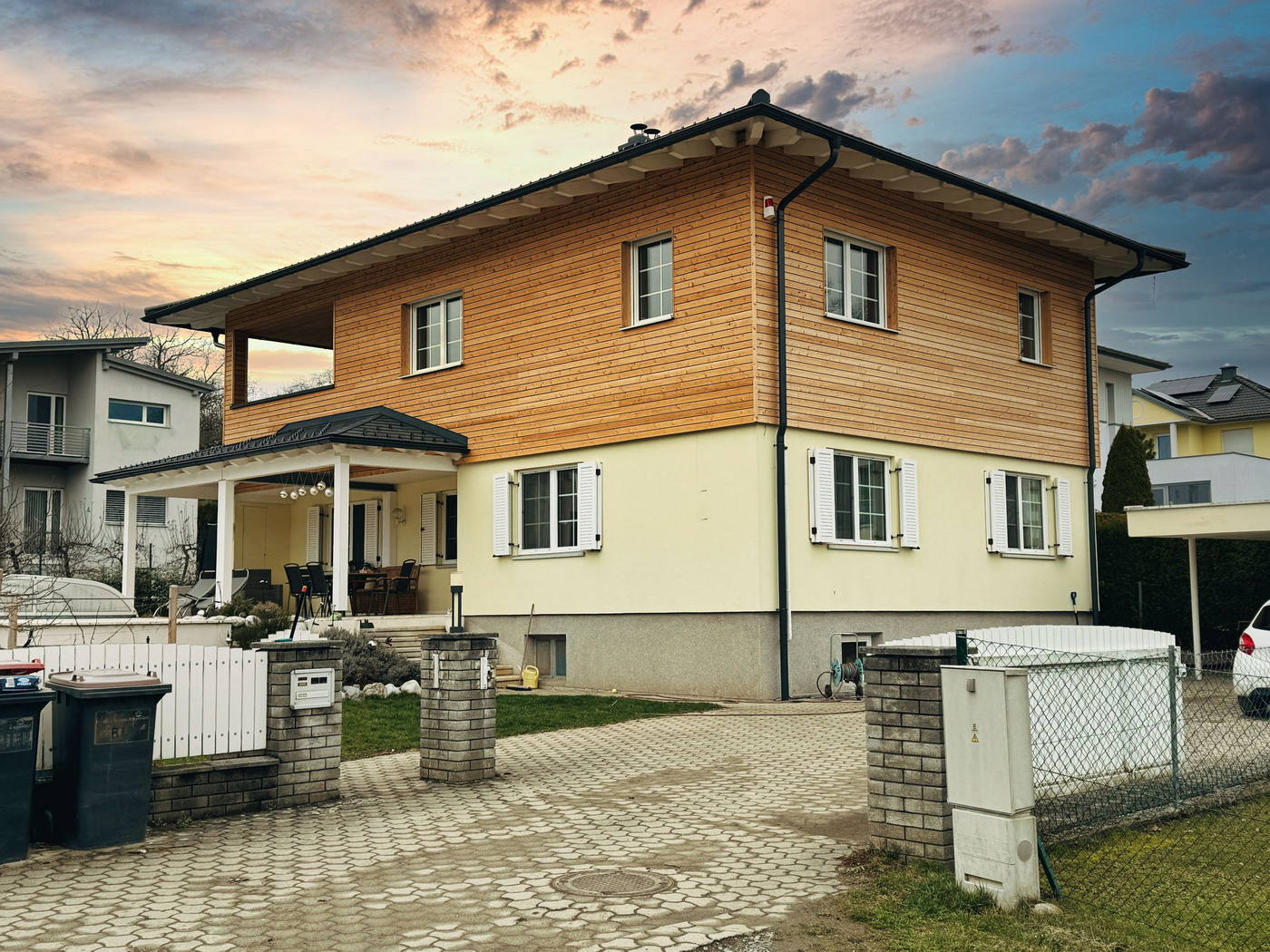 Holzbau Pleschiutschnig Bleiburg sky